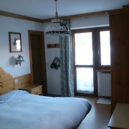 Menardi Sisto B&B Cortina dʼAmpezzo Exteriör bild