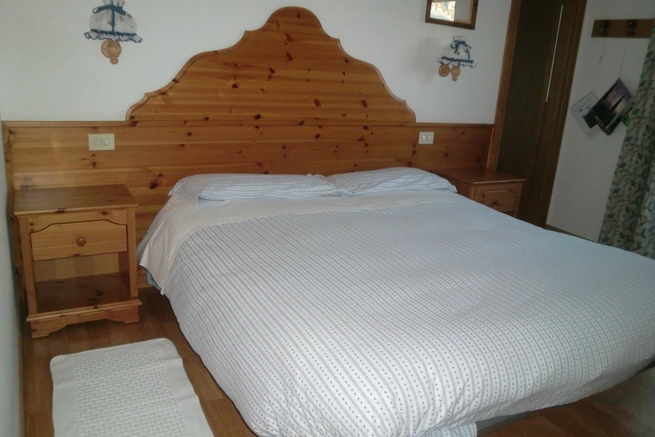 Menardi Sisto B&B Cortina dʼAmpezzo Exteriör bild
